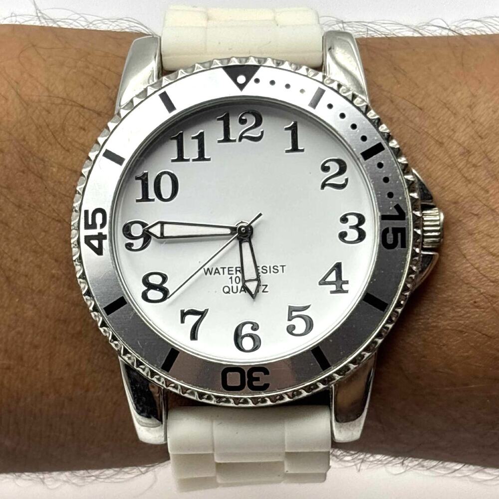 White & Silver Retro Men's Watch